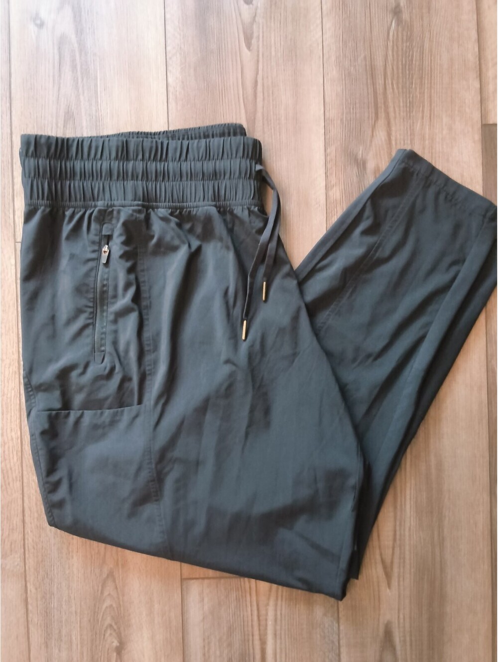 All in Motion Women's Black Athletic Jogger Lightweight Size 1X zip pockets